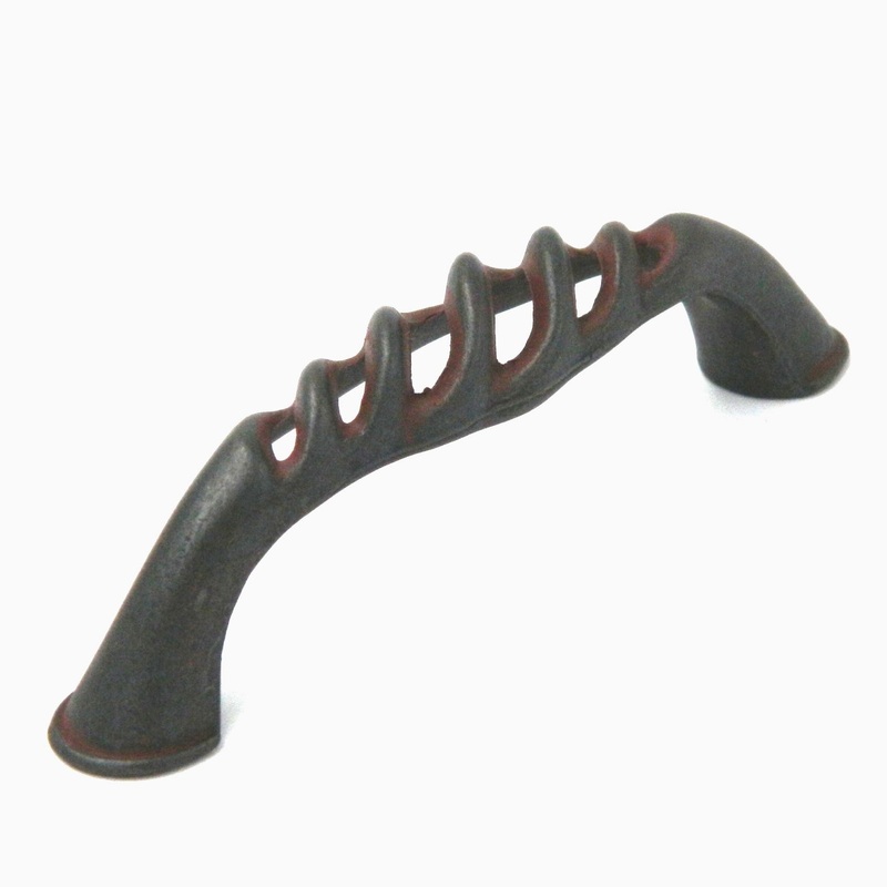 Hickory Hardware Charleston Blacksmith Rustic Iron 3cc Cabinet Handle Pull PA1321-RI