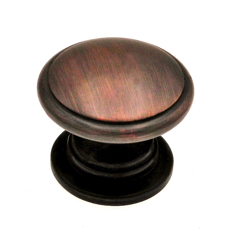 Warwick Traditional Oil-Rubbed Bronze 1 1/4 Elegant Cabinet Knob Pull DH1002BZ