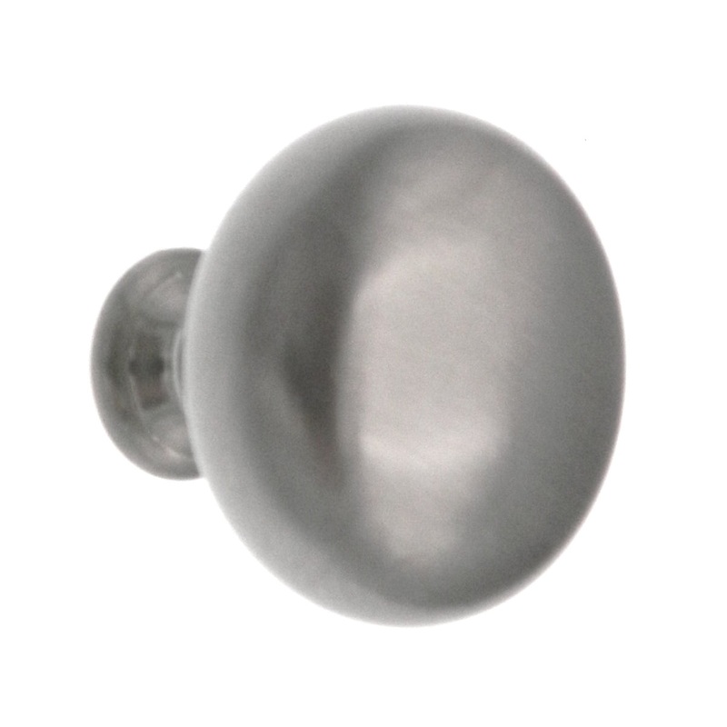 Warwick Traditional Satin Nickel 1 1/4 Smooth Round Cabinet Knob Pull DH1029SN