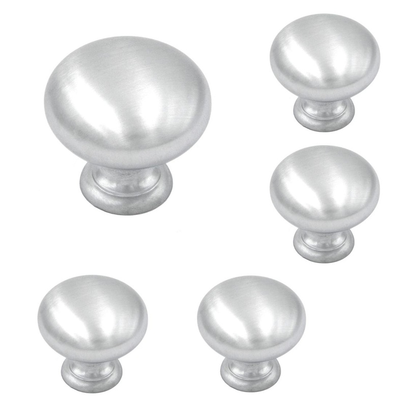 5 Pack Ultra Designer’s Edge Satin Chrome 1 1/4 Knobs 97843