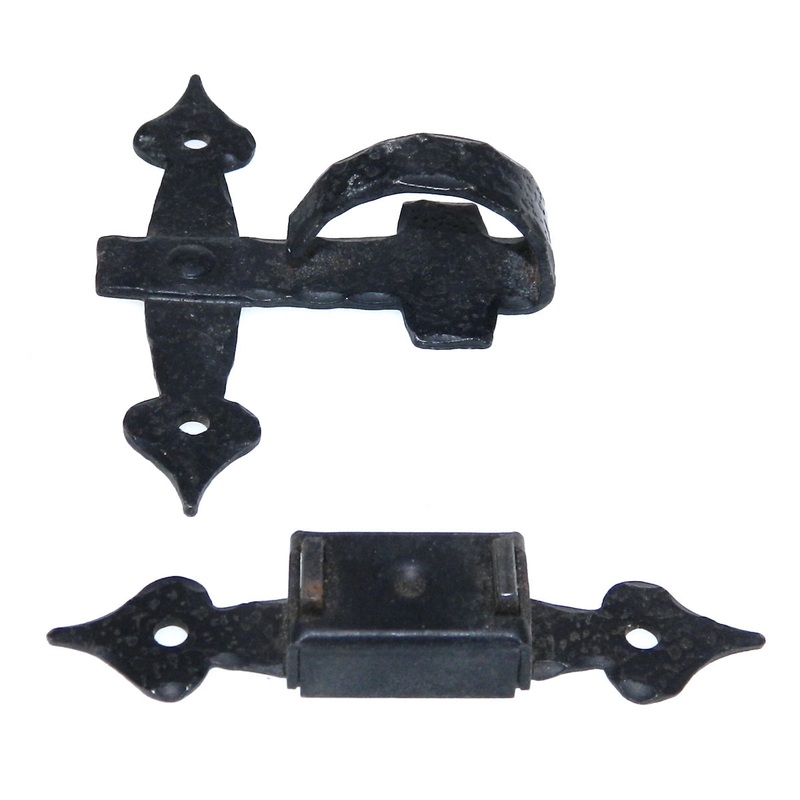 Amerock Colonial Black Cabinet Door Bar Latch Magnetic 3/8 Offset A8555-CB