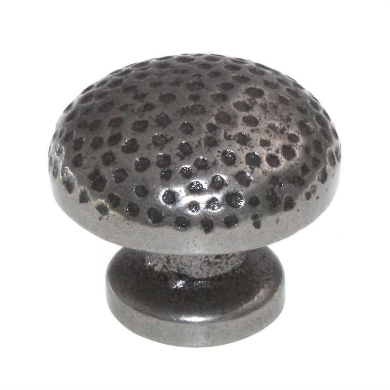 Top Knobs 1 1/4 Britannia Warwick Round Cabinet Knob Cast Iron M48