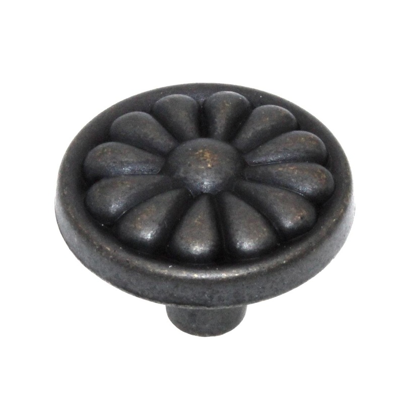 Belwith Hickory Hardware Newport 1 1/4 Round Knob Windover Antique P531-WOA