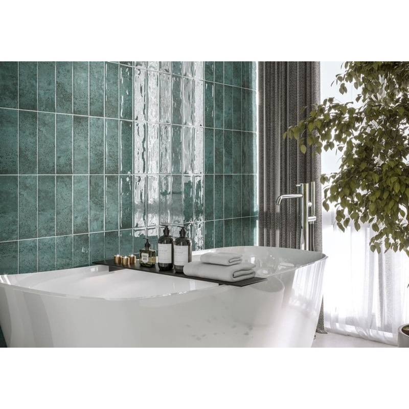 Golden Tile Como Green Gloss Wall Tile 30×10 – 0.84m2