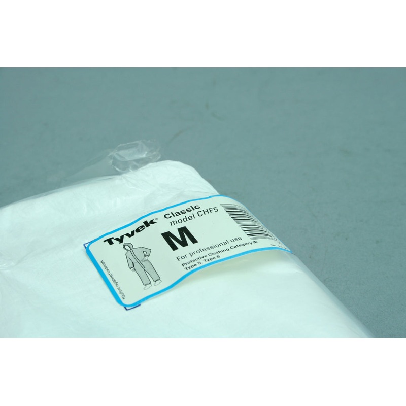 Tyvek Classic Disposable Coverall White Type 5/6 – MED