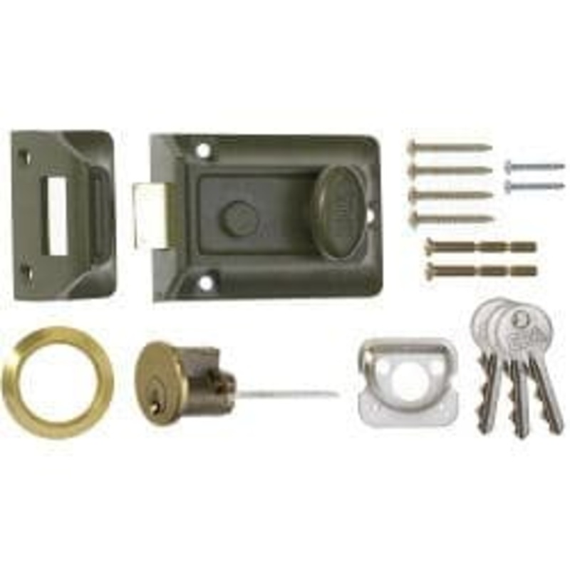 Era Traditional Door Lock 60mm – Finish: Green Body – Brass Cylinder