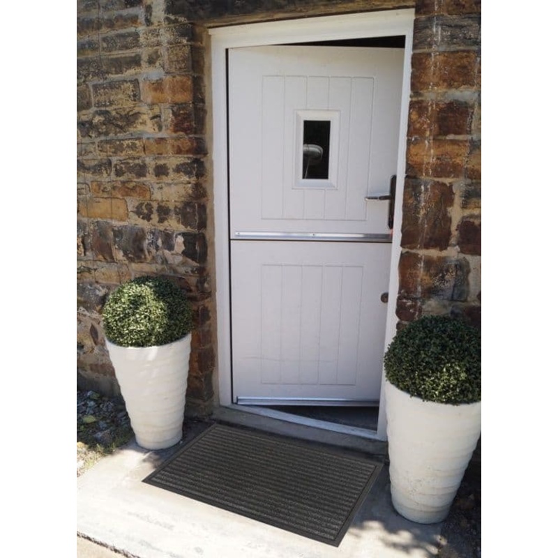 Groundsman Durable Tough Scraper Doormat at 45 x 75cm – Grey