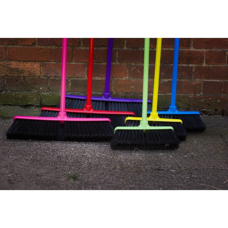 Red Gorilla Broom & Handle 147cm – Yellow 30cm