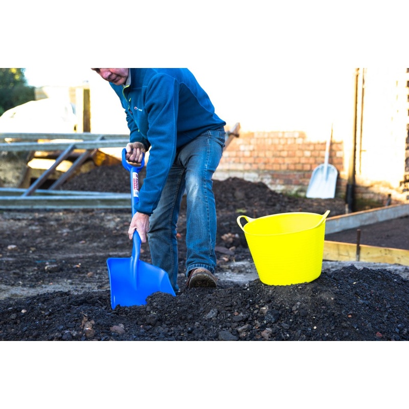 Red Gorilla Shovel With 101cm Blue Handle