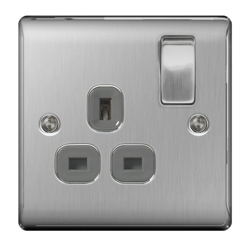 BG Brushed Steel Switched Socket 13a – 1 Gang